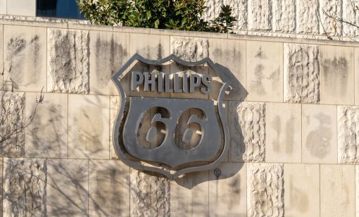 Phillips 66 Weighs Divestments, Targets Renewable Fuel Increase
