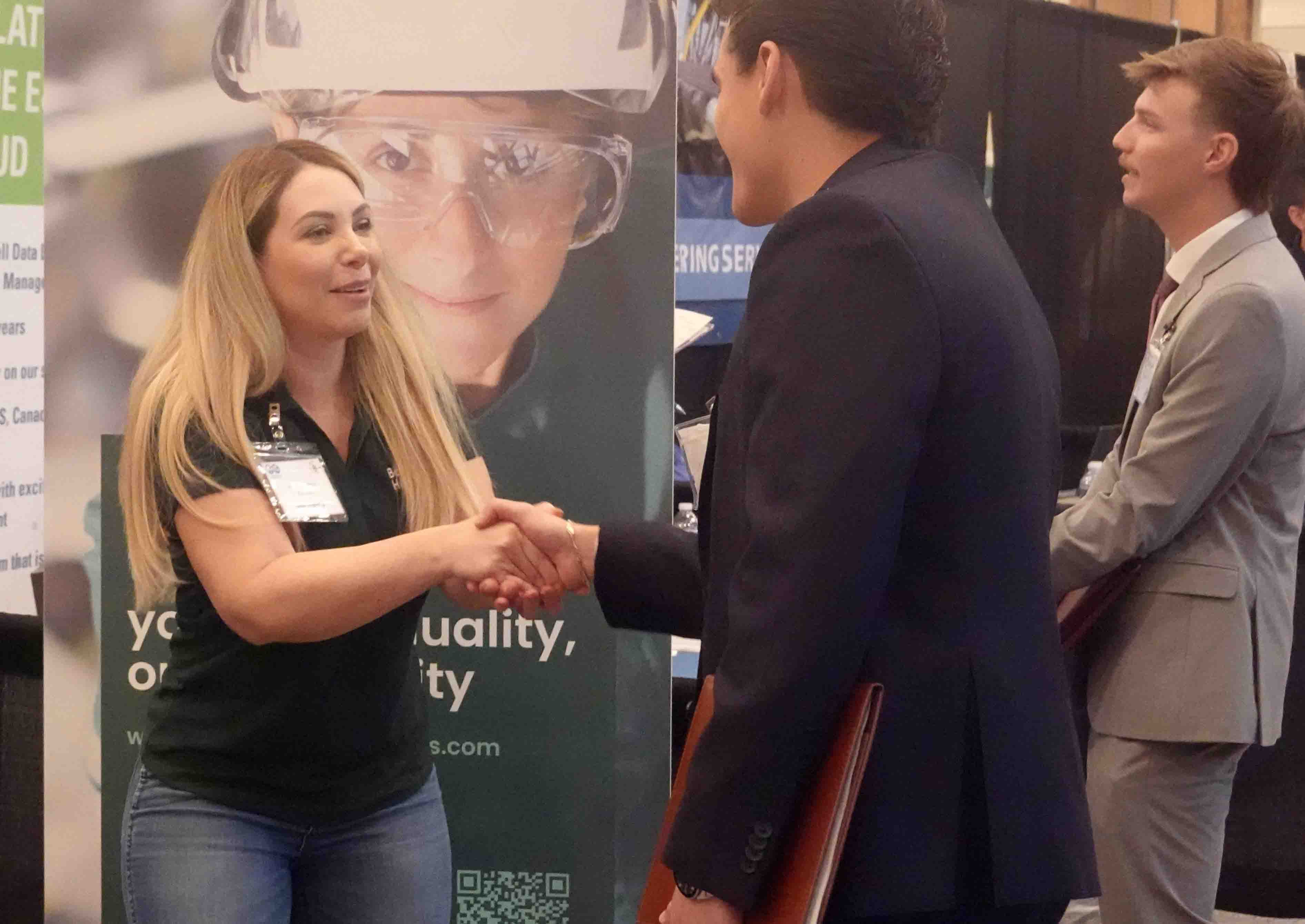 Students network with oil and gas industry recruiters during a Career Enhancement Event at Texas A&M in August. (Source: Dylan Wong/Texas A&M)