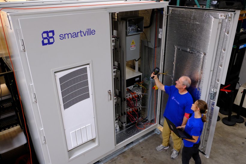 Smartville_Quality Control_5.jpg Smartville engineers conduct a quality control check on a Smartville 360 energy storage system. (Source: U.S. Department of Energy)