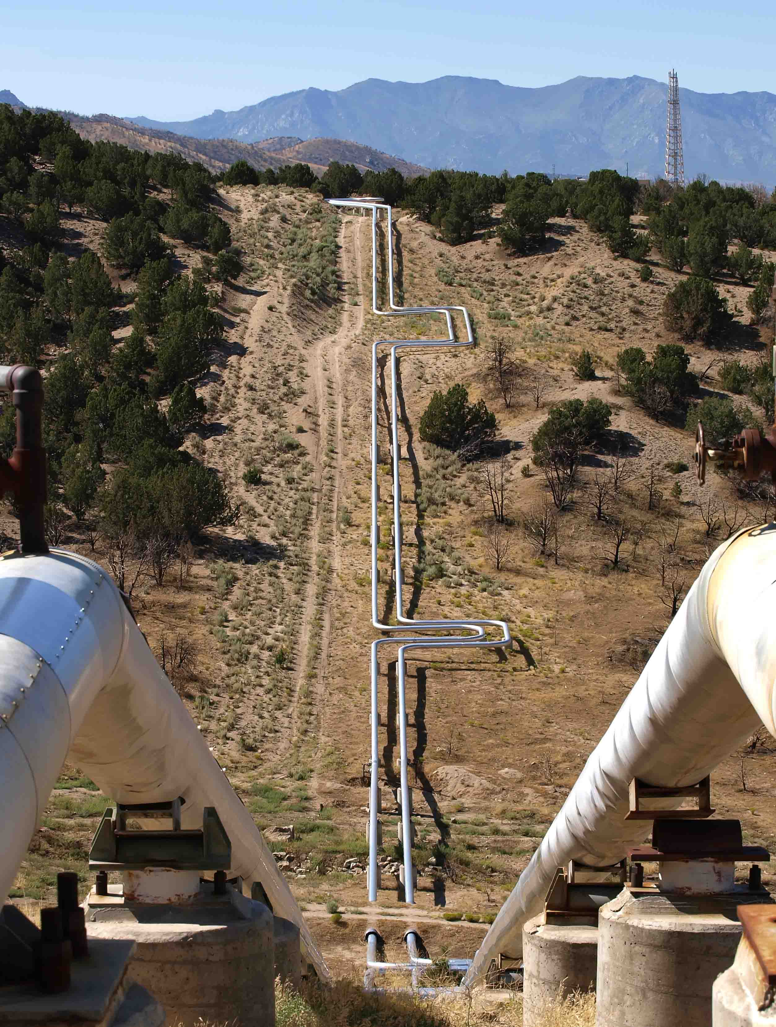 Geothermal power plant.jpg Geothermal transmission pipes are shown at the Blundell Geothermal Plant in Utah. (Source: Shutterstock)