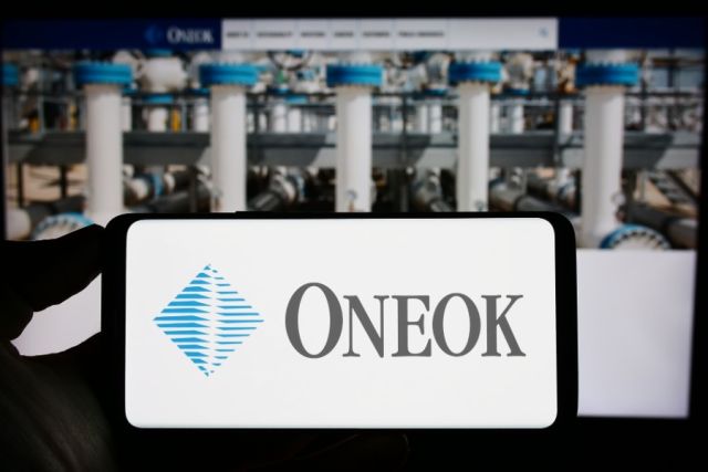 ONEOK Offers $7B in Notes to Fund EnLink, Medallion Midstream Deals